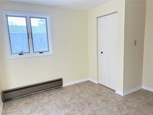 Building Photo - 1670 Stillwater St