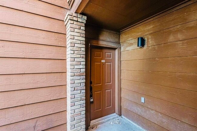 Building Photo - 1752 Tiara Trail