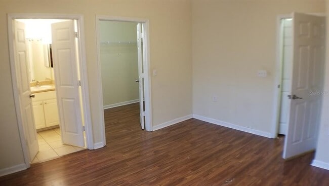 Building Photo - 4335 NW 48th St
