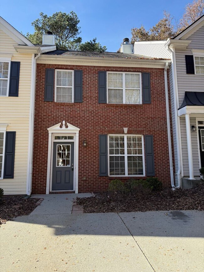 Building Photo - Complete BRAND NEW Renovation 3 Bed/2.5 Ba...