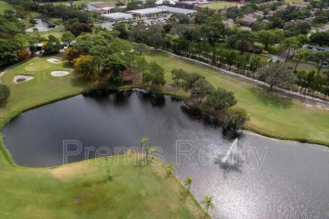 Building Photo - 900 Cove Cay Dr