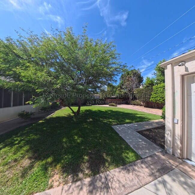 Building Photo - 4025 Terracina Dr