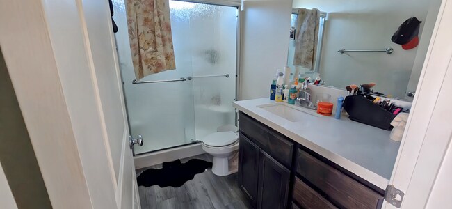 Building Photo - Charming Tehachapi Retreat - $2,400/Month