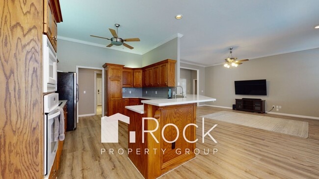 Building Photo - Need space? Take a look at this 4 Bedroom/...