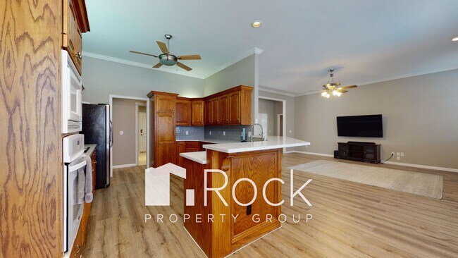 Building Photo - Need space? Take a look at this 4 Bedroom/4.5 Bathroom Home in SW Edmond!