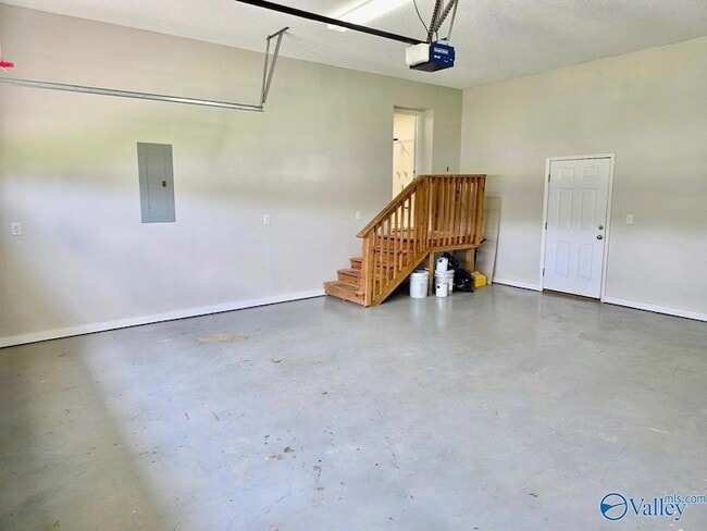 Building Photo - 17439 Morgan Dr