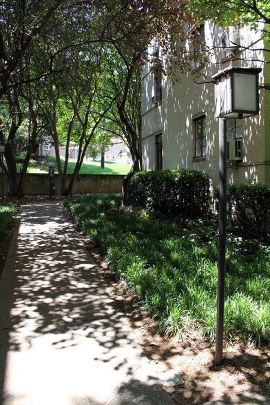 second courtyard - another perspective - 1121 Myrtle Ave