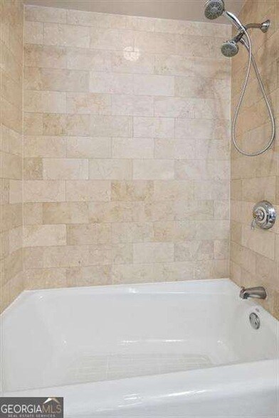 Building Photo - 195 14th St NE