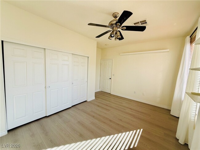 Building Photo - 8465 Adams Grove St