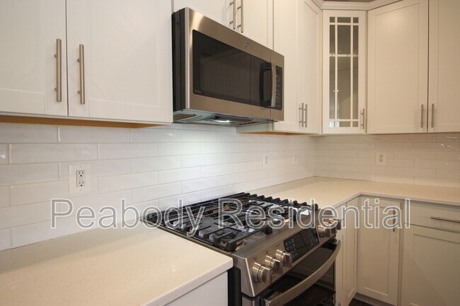 Building Photo - 14911 River Walk Way