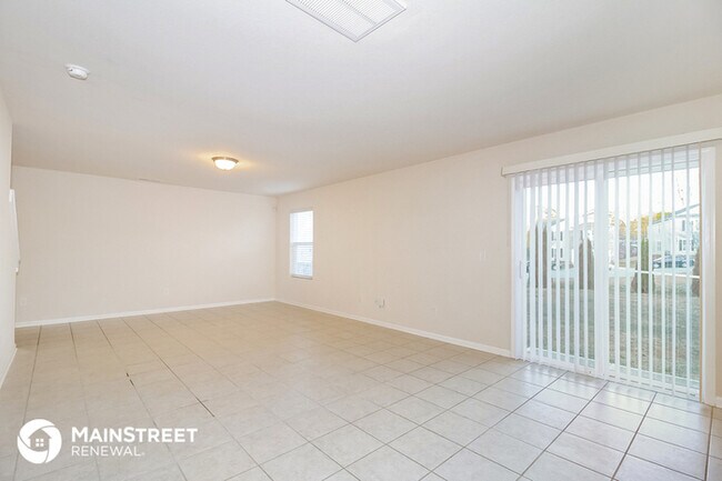 Building Photo - Your Dream Home Awaits!