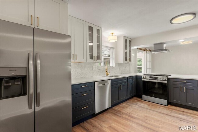 Building Photo - 5100 Kingwood Dr