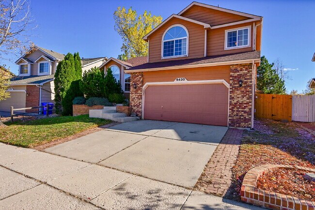 Building Photo - $2,395.00 - 4 Bedrooms, 3.5 Bathrooms, Sin...