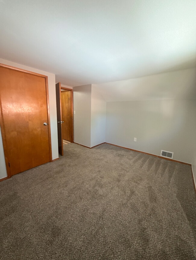 Building Photo - 418 McKinley Ave