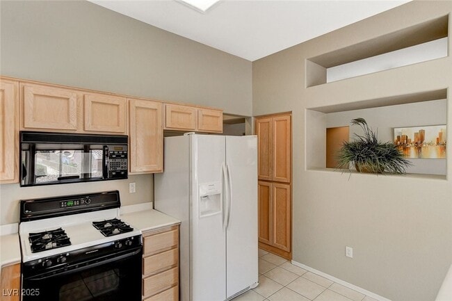 Building Photo - 10713 Grand Cypress Ave