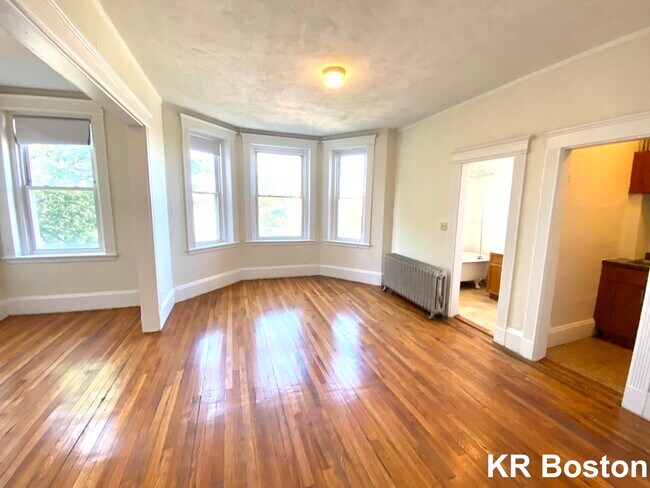 Building Photo - 1283 Commonwealth Ave