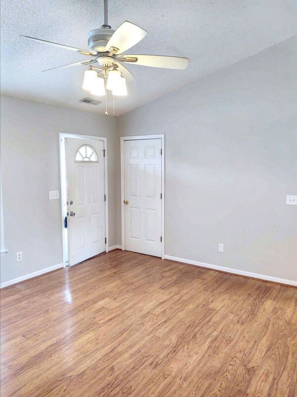 Building Photo - 2229 Saponi Village Ct