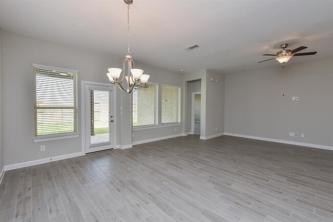 Building Photo - 11107 Bluewater Lagoon Cir