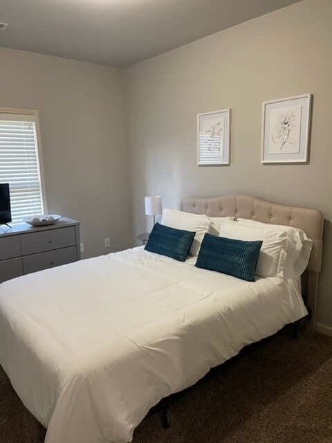 Upstairs Bedroom - 117 Windsor Hill Rd SW