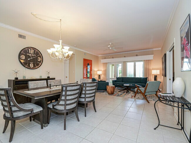 Building Photo - 5035 Harmony Cir