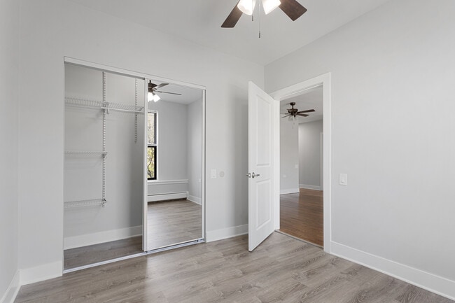 Building Photo - 1625 W Howard St