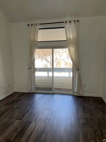 Building Photo - 9920 Hellingly Pl