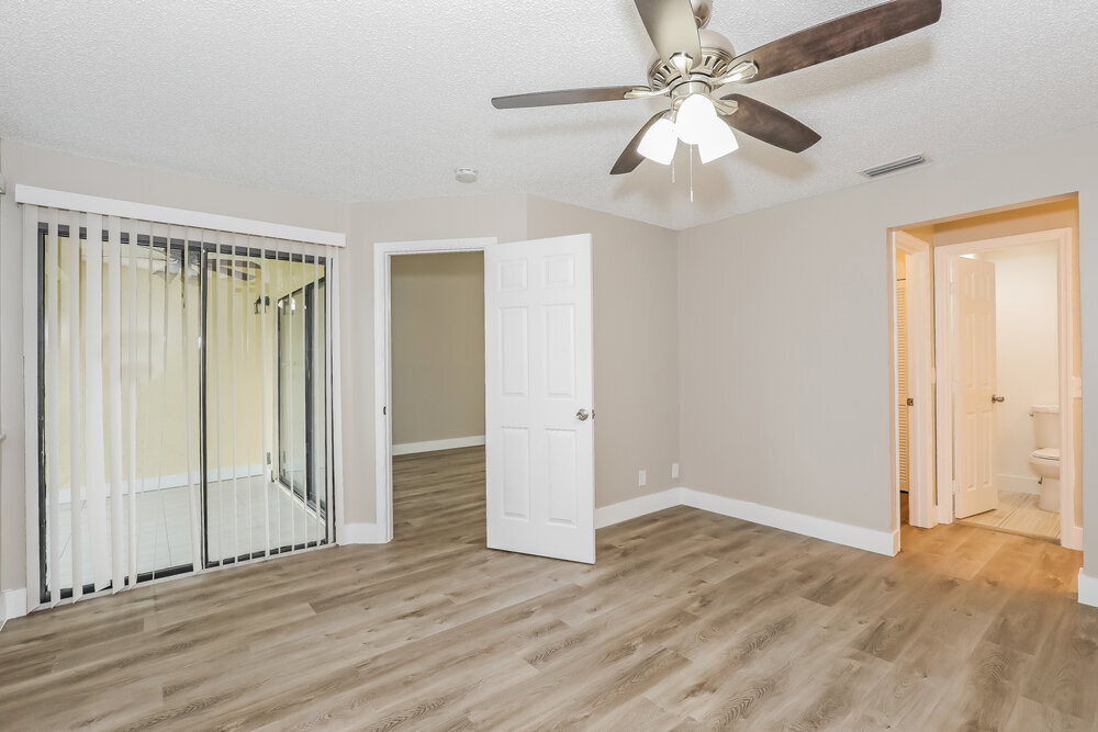 Building Photo - 2531 NW 56th Ave