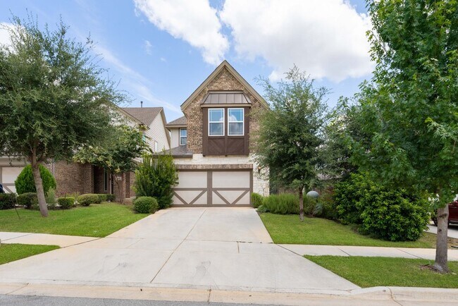 Building Photo - Stylish 3-Bed Home with Pool Access, Island Kitchen & Fenced Yard in New Braunfels