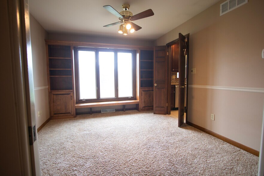 Building Photo - 1115 Sioux Dr