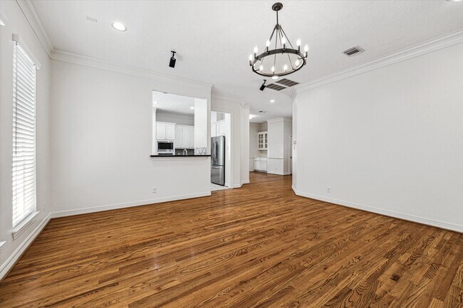 Building Photo - 2838 Briarhurst Park