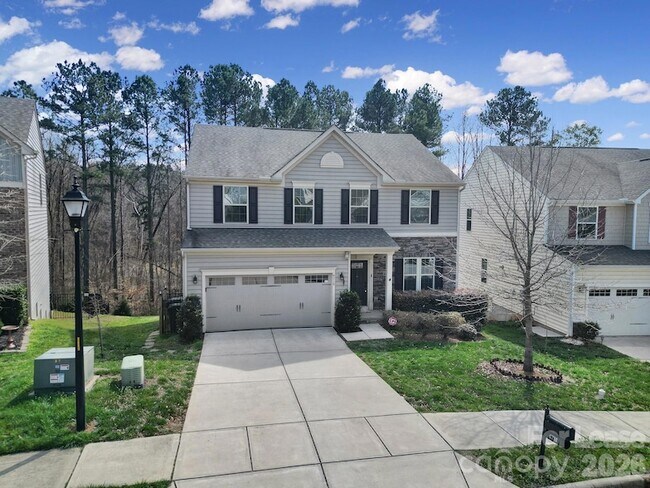 Building Photo - 6710 Carradale Way
