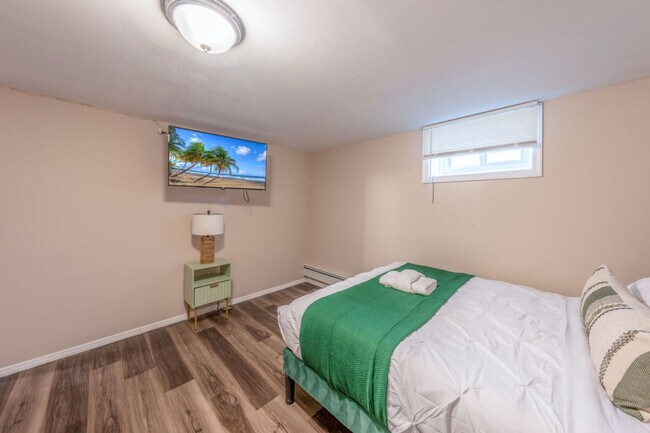 Building Photo - 810 Walnut St