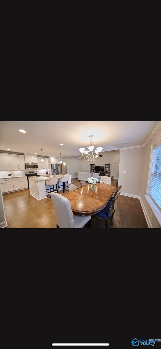 Building Photo - 2525 Celia Ct