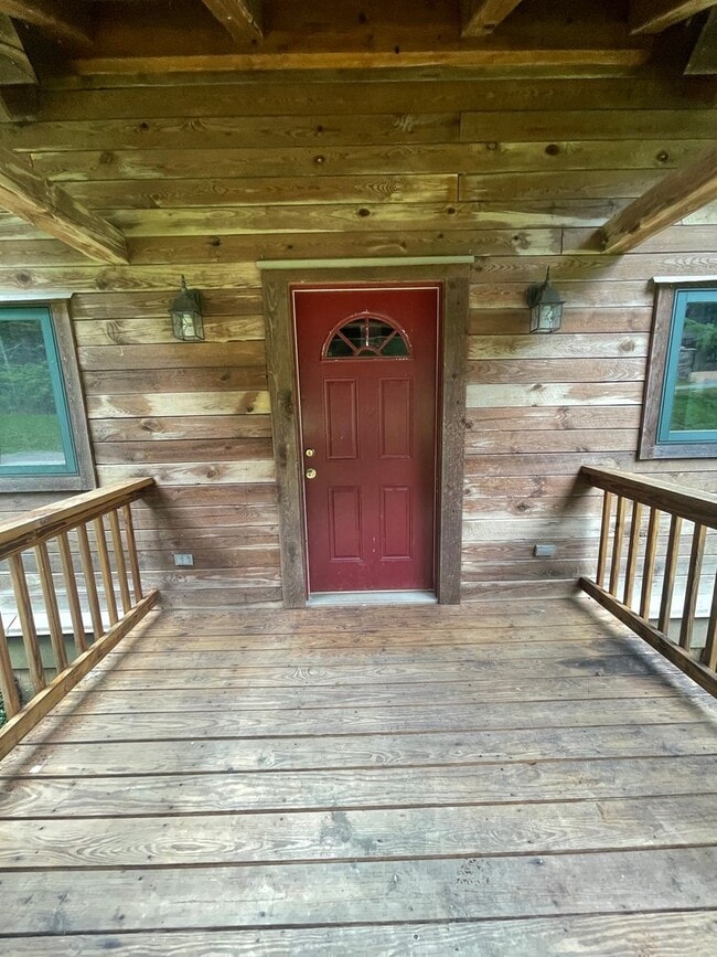 Building Photo - 504 Stuart Williams Rd