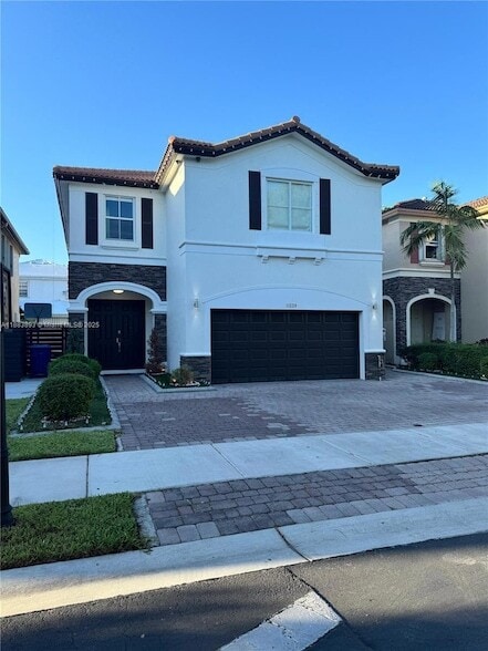 Building Photo - 11229 NW 44th Terrace