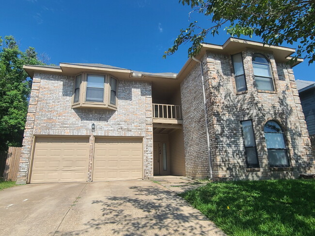 Building Photo - COMING SOON - Cedar Hill: Large 5 Bedroom,...