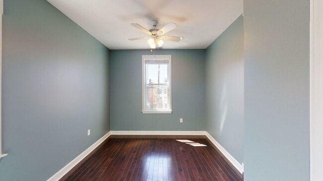Building Photo - 1247 I St NE