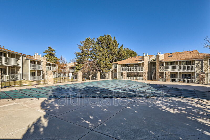 Building Photo - 8225 S Fairmount Dr