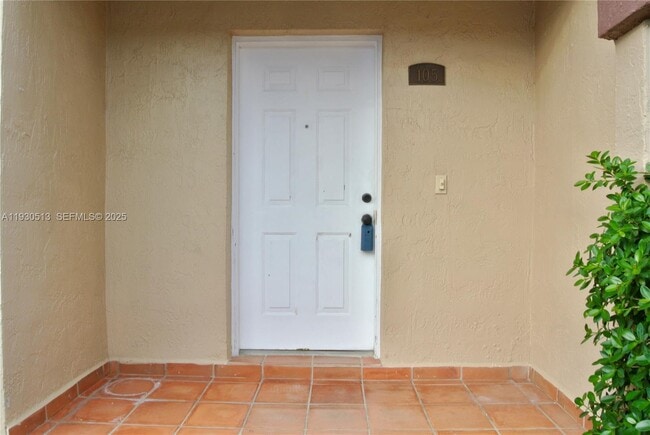 Building Photo - 6420 SW 138th Ct