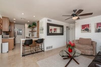 Building Photo - 4924 N Woodmere Fairway