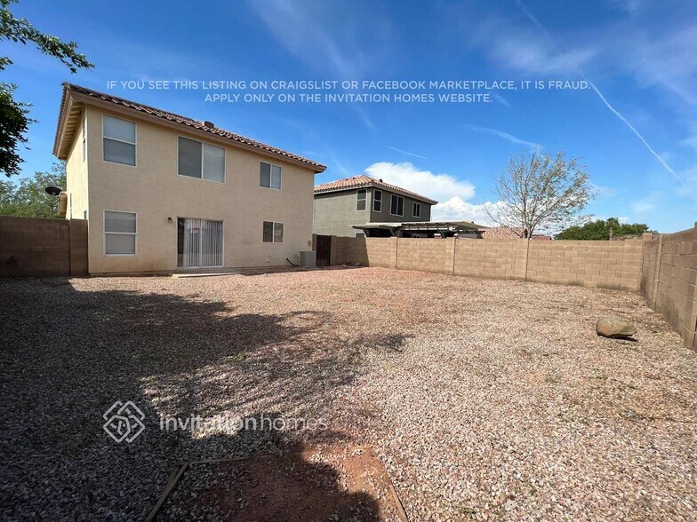 Building Photo - 11814 W Cortez St