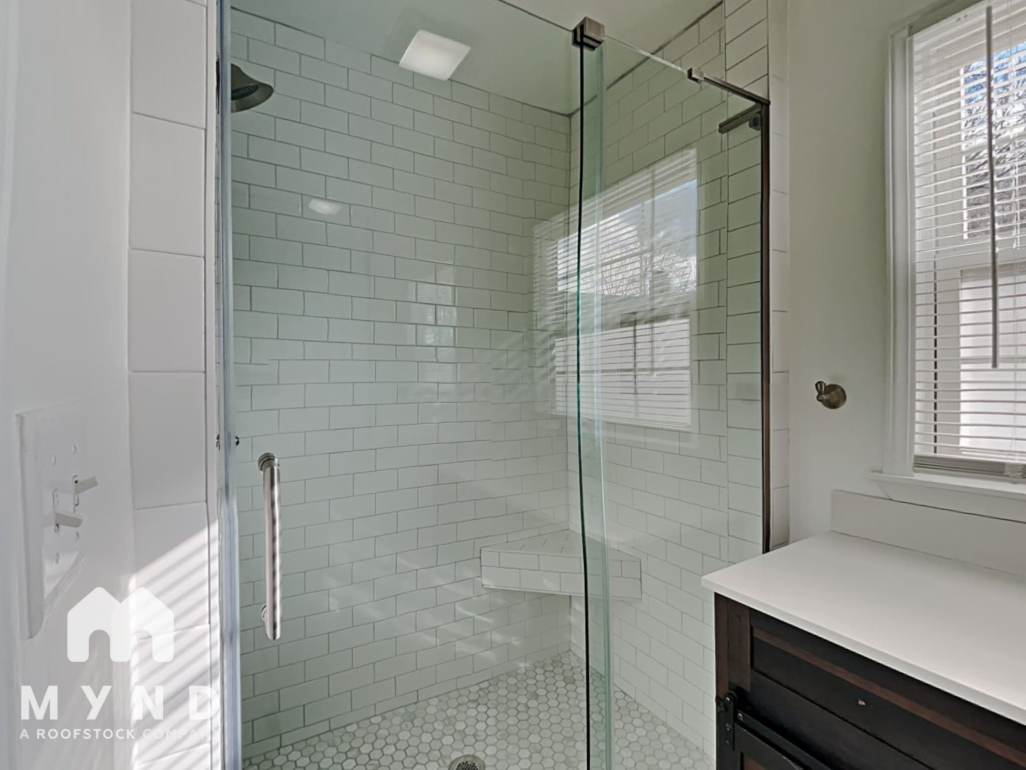 Building Photo - 713 Quarry St