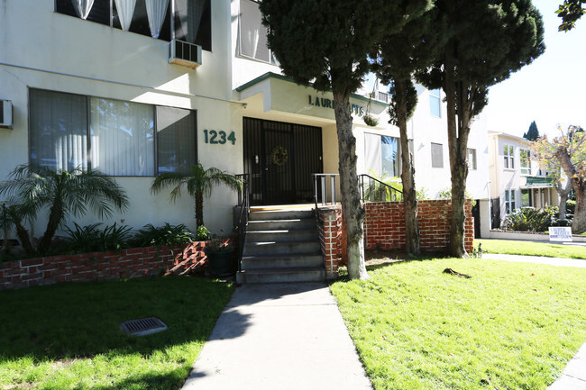 Entrance - Laurel Apartments