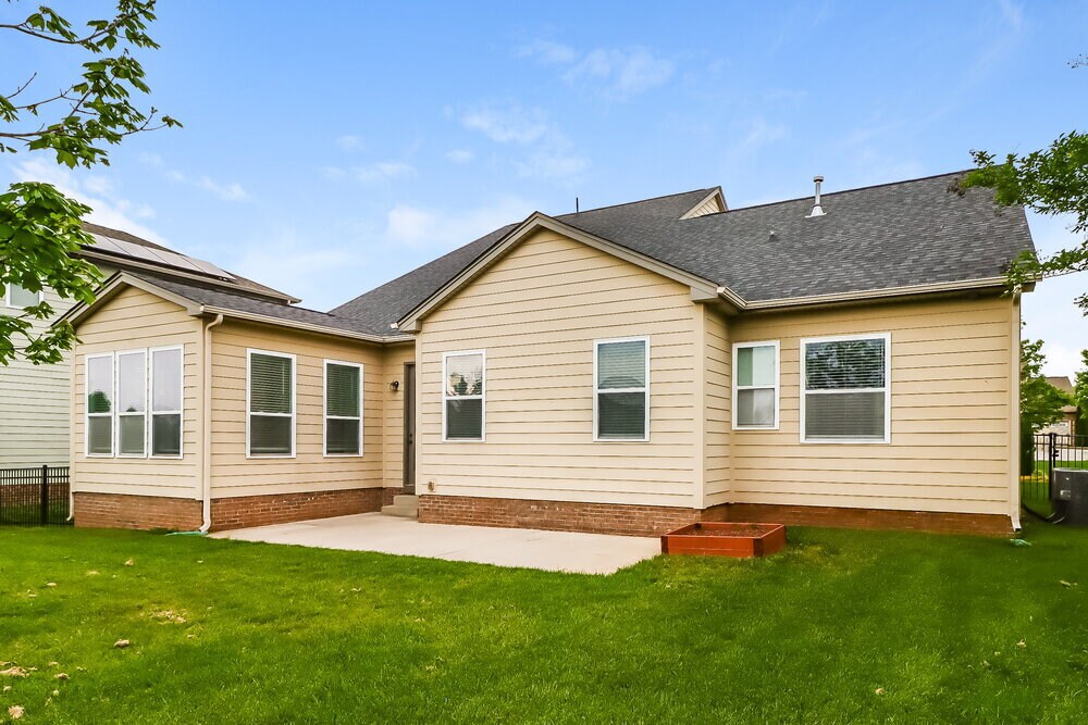 Building Photo - 14815 Long Iron Dr