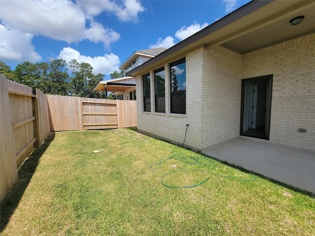 Building Photo - 21651 Foxes Trove Trl