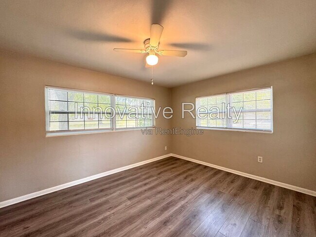 Building Photo - 1790 Marshall Dr