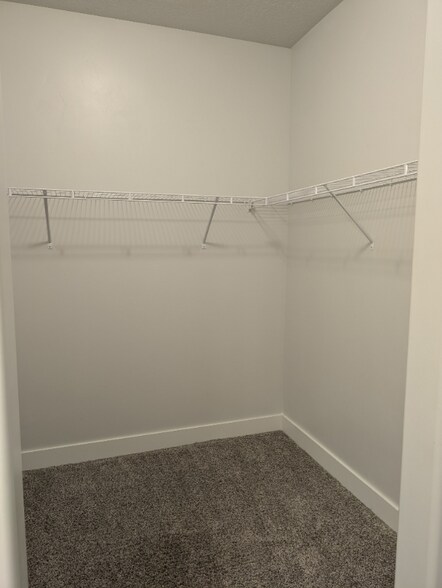 Building Photo - 745 N 380 W