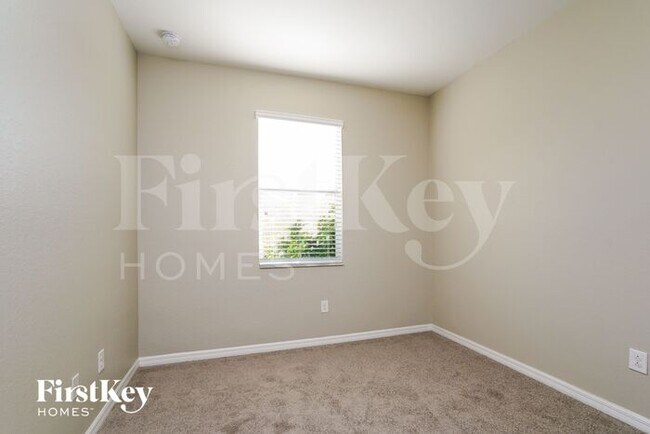 Building Photo - 3501 E Hampton Cir