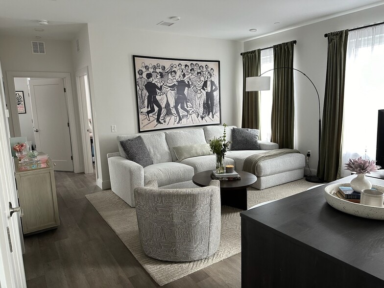 Building Photo - 959 Dorchester Ave