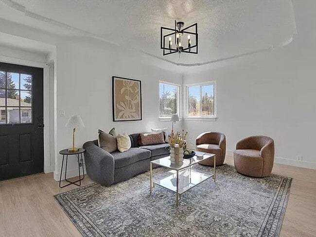 Building Photo - For Rent – Spacious 4-Bedroom, 2-Bath Home...